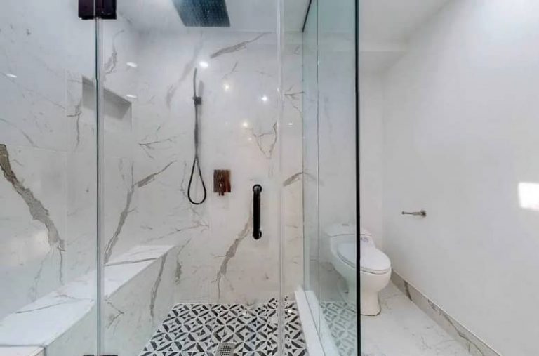 Bathroom remodeling services in Toronto , Canada 3